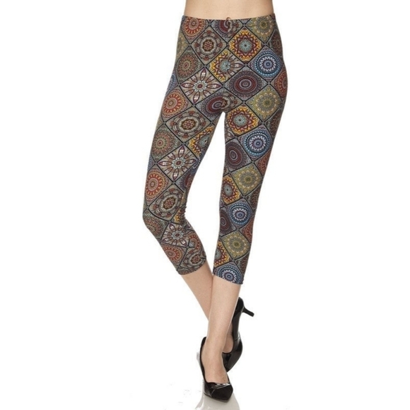 LEGGINGS DEPOT BROWN & Green Multi Color Abstract Print Capris Size 12 NWT - Picture 2 of 2